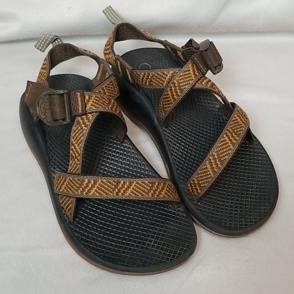 Boys Chaco Sandals Size 3